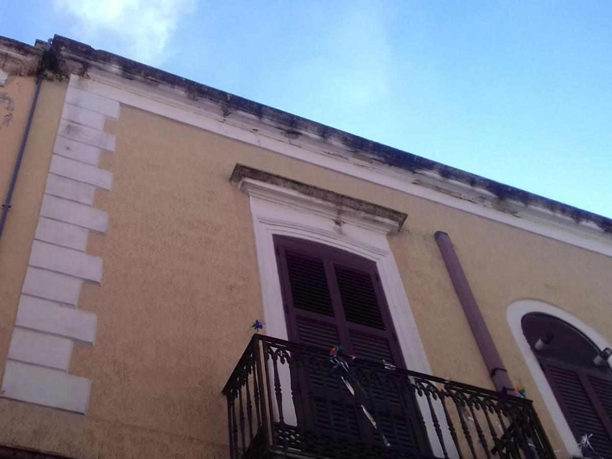 Happy House Salento Apartment Brindisi Eksteriør billede